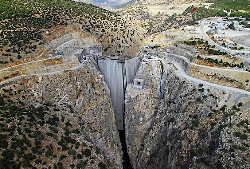 Türkiye’nin En Yüksek Barajı